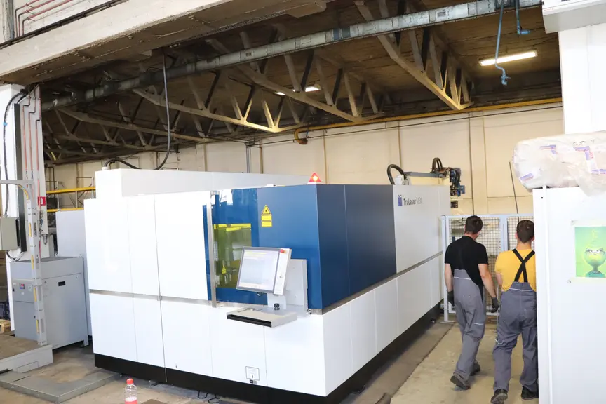 L’entreprise Slovène SIP dispose de quatre tables de découpe laser pour les plaques d’acier.