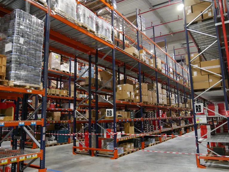 Vue du stockage de la plateforme logistique de la coopérative Scar de Domagné.