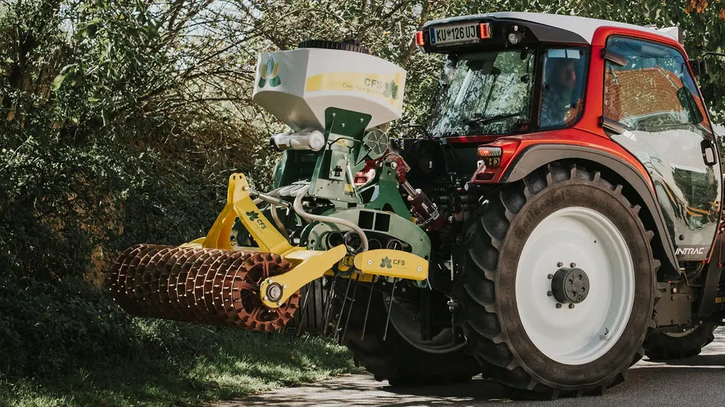 Appareil de sursemis Rebmini CFS Réussir machinisme