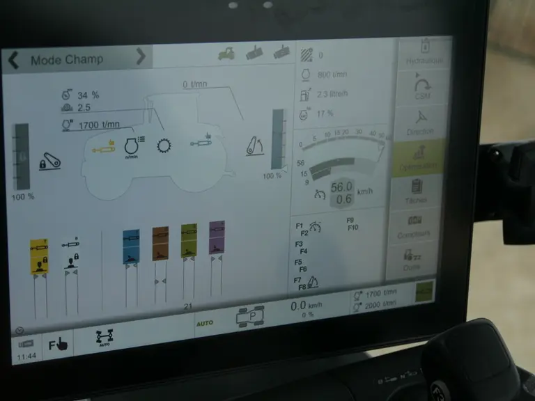 Le terminal tactile propose une navigation intuitive. © L. Vimond