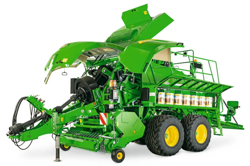 Nouvelle presse haute densité John Deere L600 à volant d'inertie de 468 kg. © John Deere