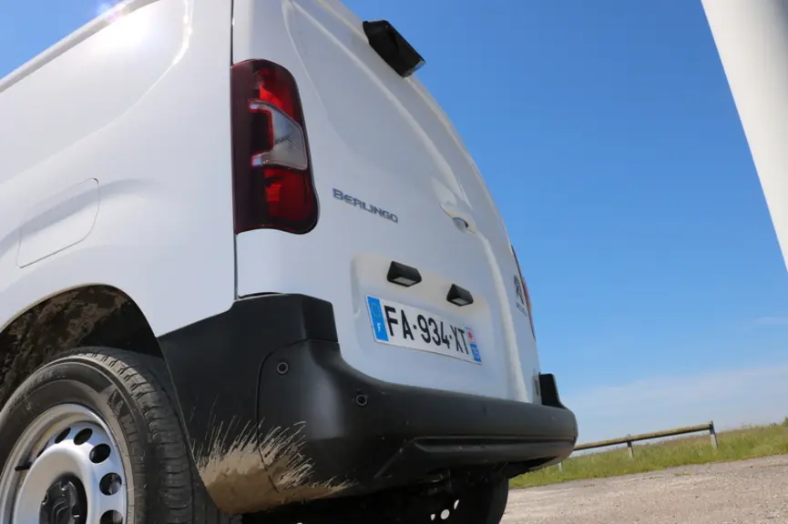 Essai du Citroën Berlingo Van 1.6 BlueHDI 100 : radar de recul et caméra © M. Portier