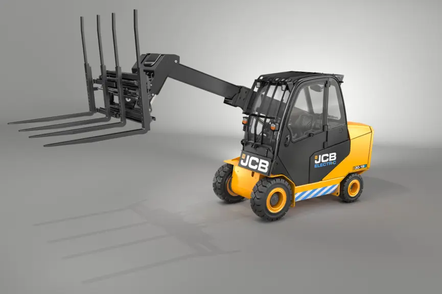 Les JCB Teletruck 30-19E et 35-22E sont équipés d'un bras télescopique. © JCB
