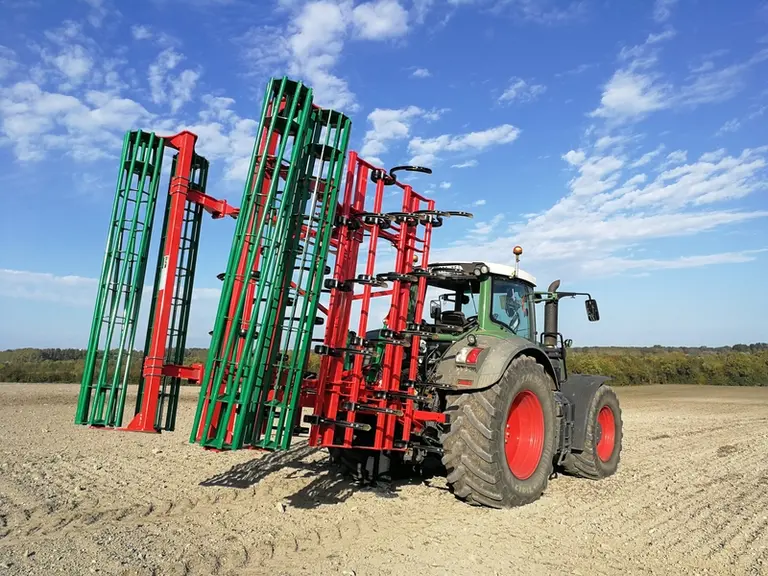 Vibroculteur Agro Masz distribué par le site agripartner.fr © Agro_Masz