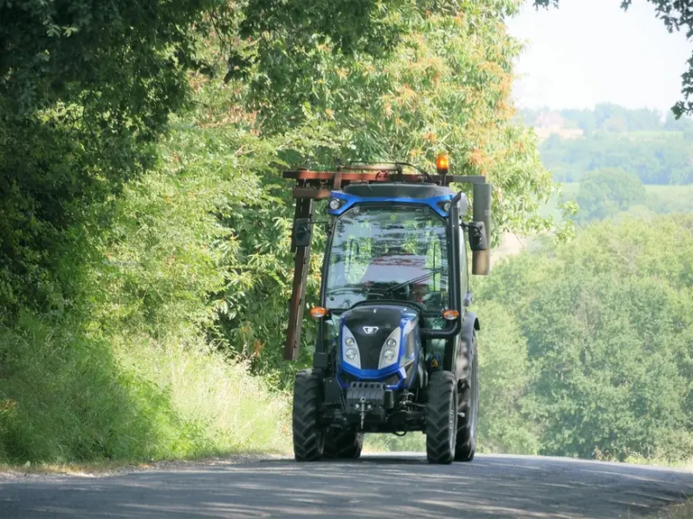 Le Landini Rex 4 est très confortable sur la route. © L. Vimond