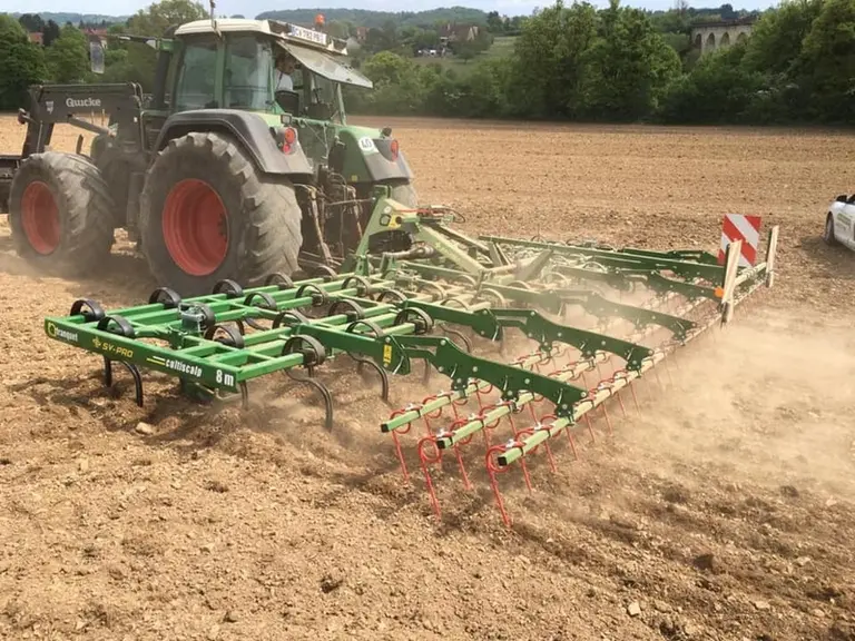 Déchaumeur à dents Franquet Cultiscalp © Franquet