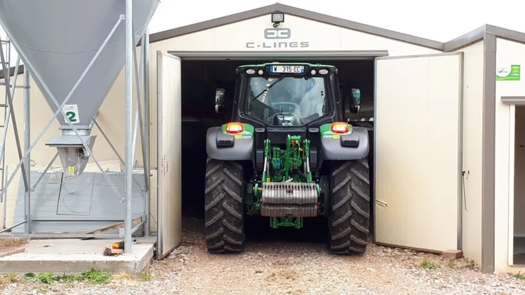 Essai du tracteur John Deere 6120M Premium avec chargeur 623R © S. Gautard