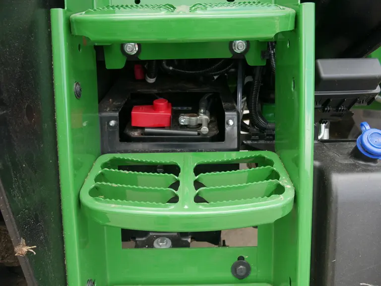 Essai du tracteur John Deere 6120M Premium avec chargeur 623R © L. Vimond
