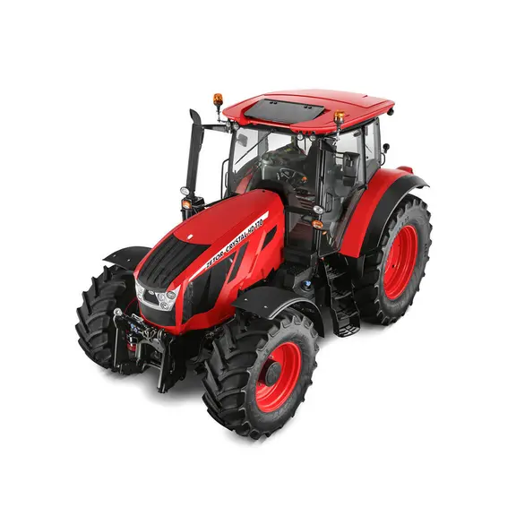 Le tracteur Zetor Crystal HD profite d'un toit vitré. © Zetor