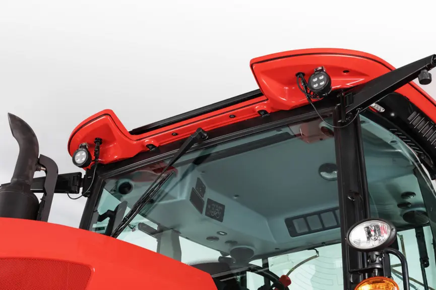 Le tracteur Forterra HD de Zetor s'équipe de feux à leds. © Zetor