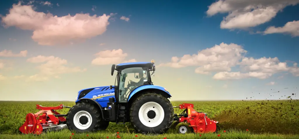 La fraise rotative EL Biomulch de Kuhn se combine avec un broyeur frontal pour détruire les couverts végétaux les plus denses. © Kuhn