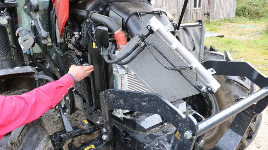 Le tracteur Case IH Vestrum 130 CVXDrive offre un très bon accès aux radiateurs et au filtre à air. © M. Portier
