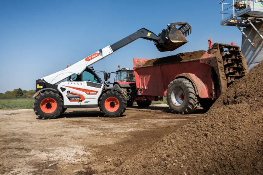 Avec la série R Agri, Bobcat renouvelle complètement sa gamme de chargeurs télescopiques pour les applications agricoles © Bobcat