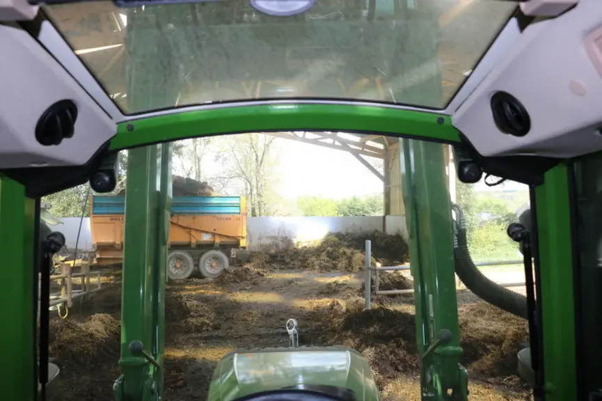 Le tracteur Fendt 211 Vario offre une bonne visibilité en hauteur.