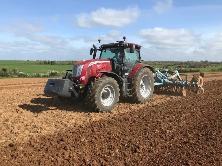 Essai du tracteur McCormick X7.624 VT-Drive