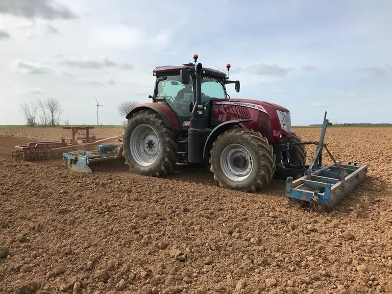 Essai du tracteur McCormick X7.624 VT-Drive