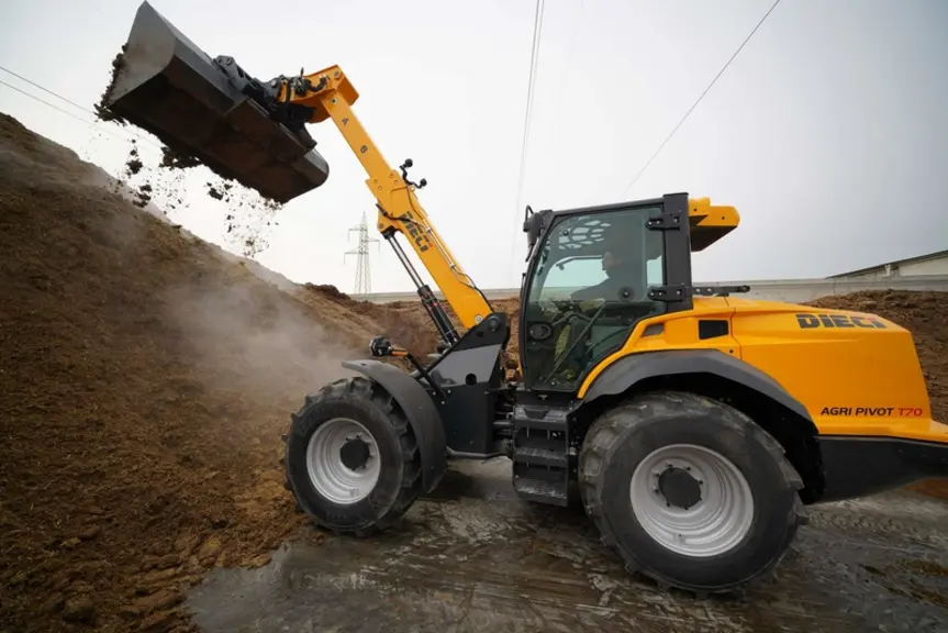 La chargeuse articulée à bras télescopique Dieci Agri-Pivot T70 affiche une hauteur de levage de 5,20 mètres.