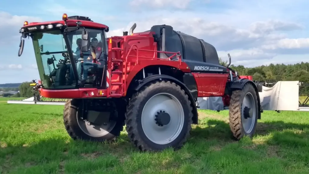 Le pulvérisateur automoteur Horsch Leeb VN bénéficie d'une voie variable hydrauliquement entre 2,25 et 3 mètres.