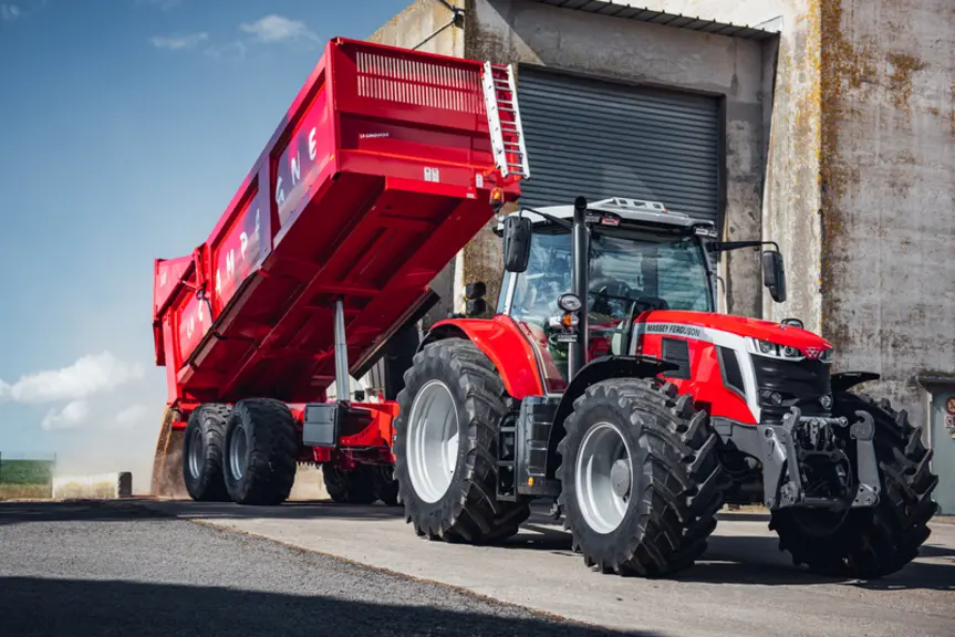 Le tracteur Massey Ferguson MF 7S.190 profite d'un 6 cylindres atteignant les 220 ch avec le boost.