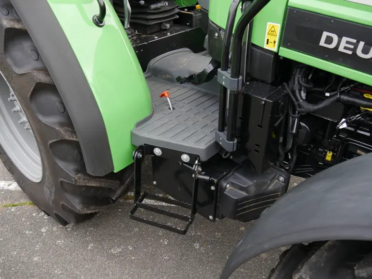 La plateforme des tracteurs Deutz-Fahr de la série 4E dispose d'un tunnel rabaissé.