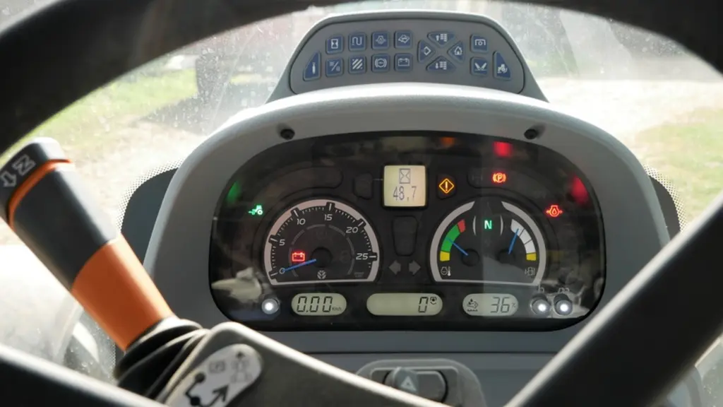 Le tracteur New Holland T6.160 Dynamic Command dispose d'un tableau de bord simple et lisible mais qui commence à dater. Les Commandes placées au dess
