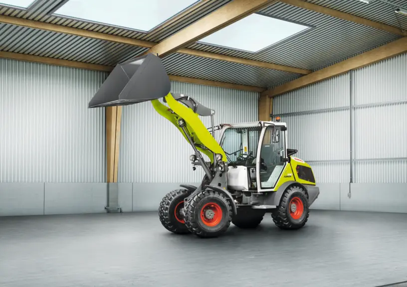 La chargeuse articulée compacte Claas Torion 530 loge un moteur Yanmar de 46 chevaux.