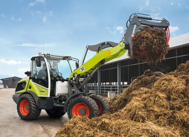 Comme la Claas Torion 639, la chargeuse articulée compacte Claas Torion 535 développe 74 chevaux.