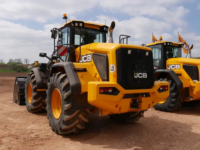 L'agrochargeuse JCB 457S reçoit un contrepoids redessiné.