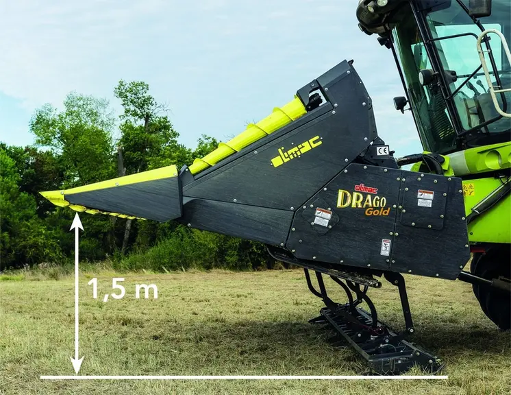 Le cueilleur à tournesol Drago Gold d'Olimac dispose d'un broyeur entraîné hydrauliquement, qui procure un grand dégagement.