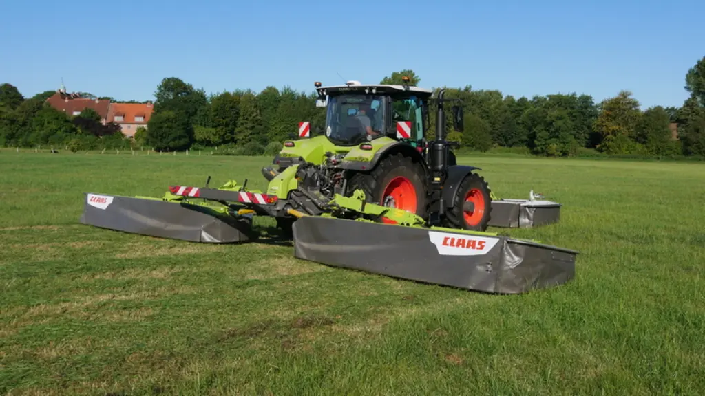 Le combiné de fauche Claas Disco 1010 fauche près de 10 mètres.
