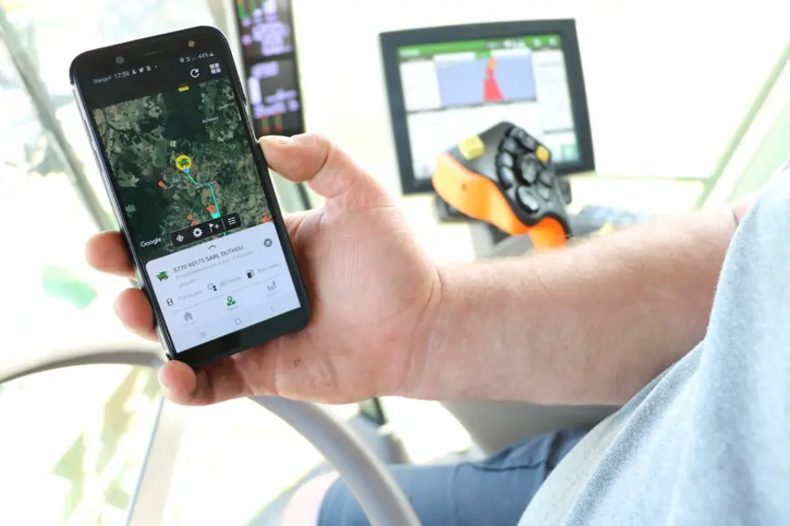 La télématique permet de localiser les machines connectées, afin d'optimiser la logistique des travaux ou de réduire le risque de vol.