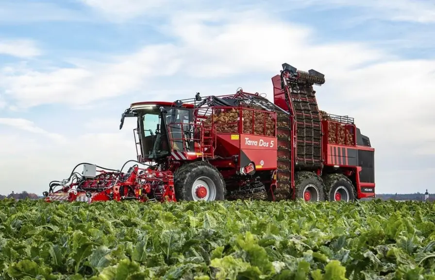 L’intégrale à betteraves Terra Dos 5-40 d’Holmer repose sur trois essieux.