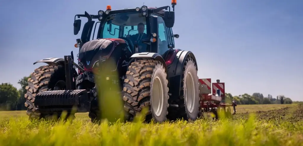 Nokian décline son pneumatique mixte Ground King en vingt dimensions.
