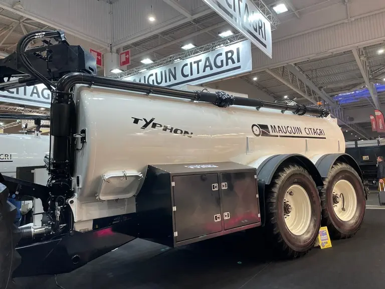 La tonne à lisier Typhon de Mauguin Citagri se décline en deux capacités de 21 000 et 28 000 l.