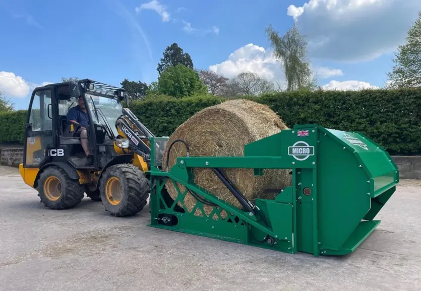 La pailleuse Spread-a-Bale est notamment conçue pour les valets de ferme.