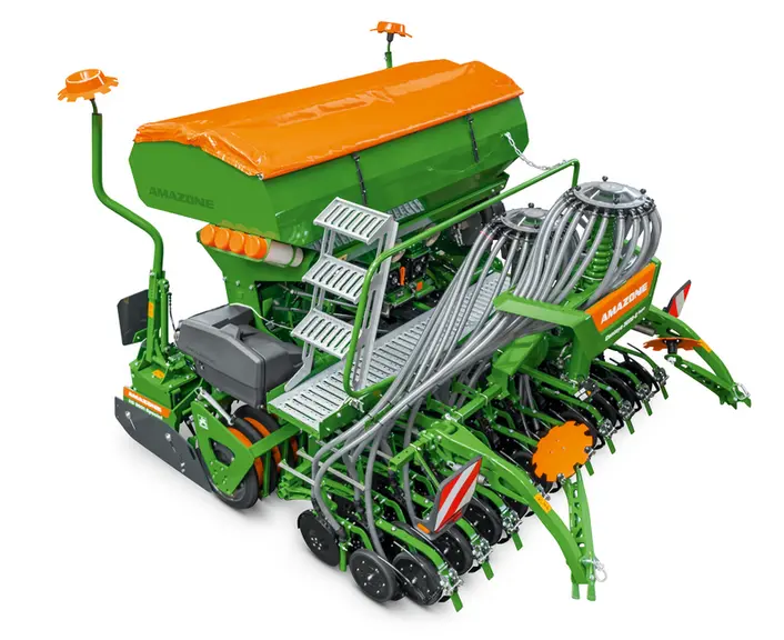 Le combiné de semis Amazone Centaya-C Super dispose d'une trémie de 2 000 litres à deux compartiments.