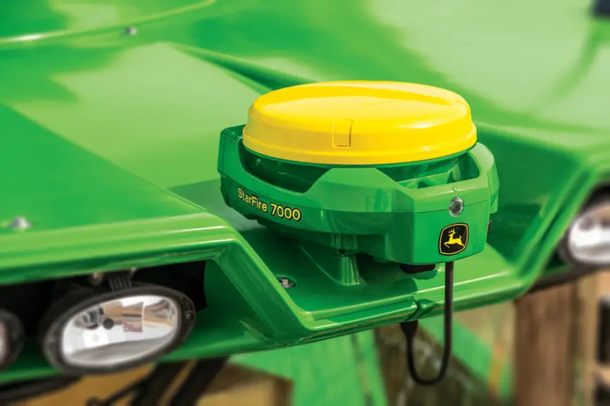 Un nouveau signal, baptisé StarFire RTK, intègre l'antenne StarFire 7000 et affiche une précision de 2,5 cm.