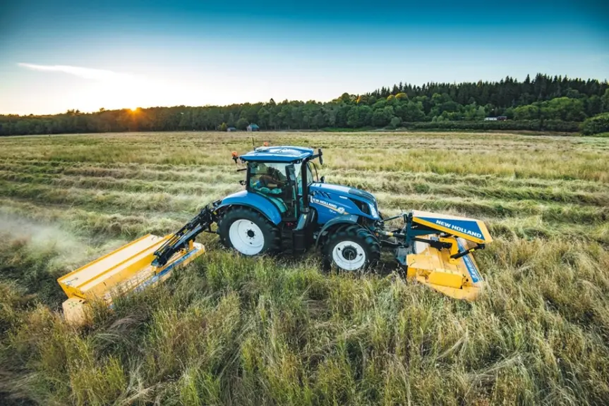 © NEW HOLLAND