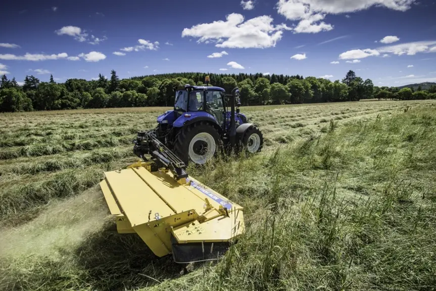 © NEW HOLLAND