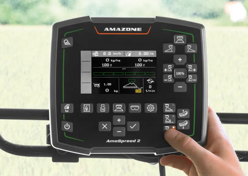 Le terminal AmaSpread 2 d'Amazone intègre de nombreuses touches donnant un accès direct aux paramètres de l’épandeur.