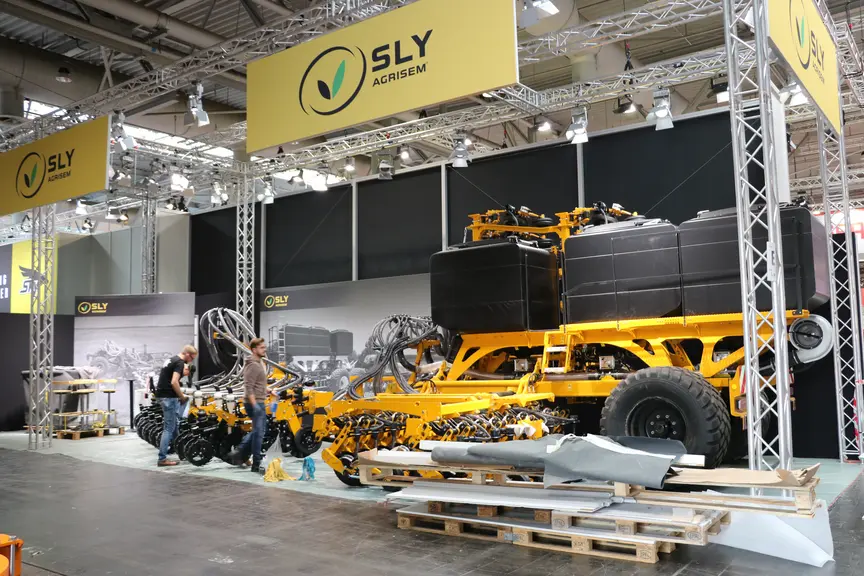 Le semoir Boss de Sly est désormais commercialisé aux couleurs d'Agrisem
