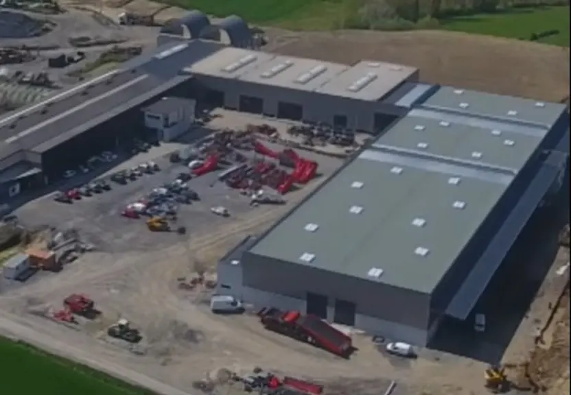 Le site de production Downs, à Sainte-Marie-Cappel, devrait augmenter sa surface de production de manière conséquente. Downs a beaucoup investi égalem