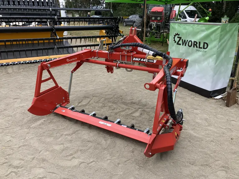 Zworld propose aussi des lamiers frontaux.