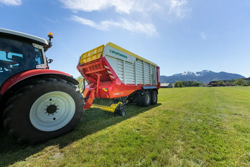 Remorque ensileuse Pöttinger Jumbo 7000 Réussir Machinisme