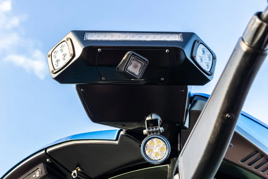 Le tracteur New Holland T4 Electric Power embarque des capteurs le rendant autonome..
