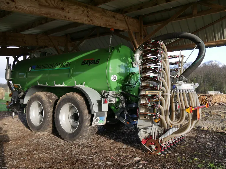 CUMA_RODIVEAU_TONNE_MAUGUIN_CITAGRI_INJECTEUR_VREDO
