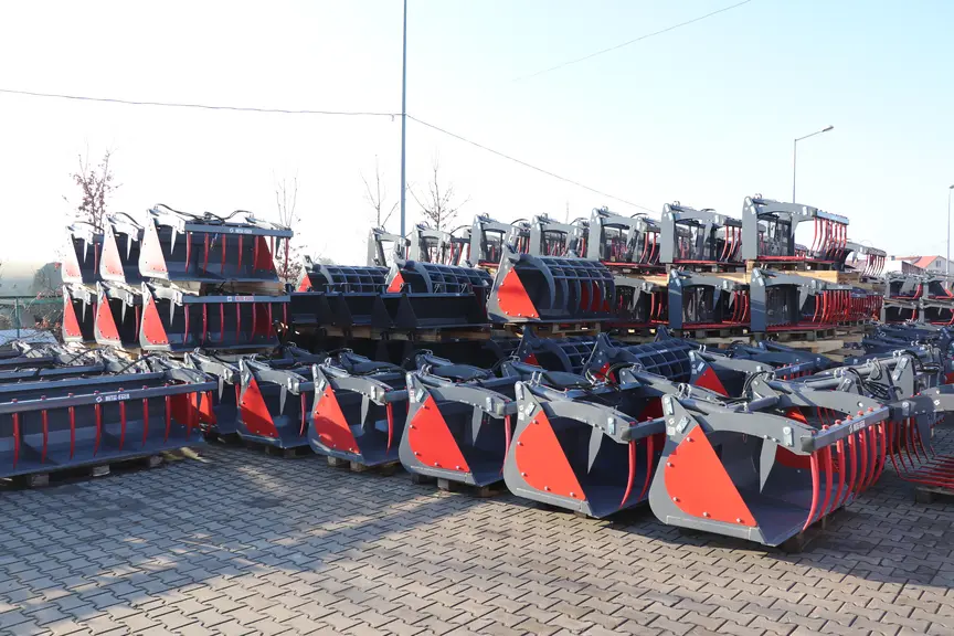 Metal-Fach annonce produire 5 000 outils de manutention par an.
