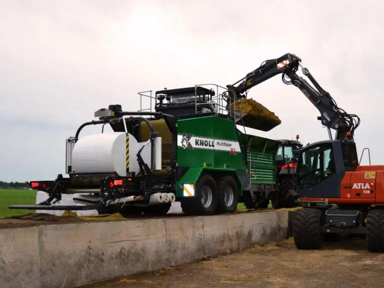 Presse enrubanneuse Knoll Multibaler XL à poste fixe