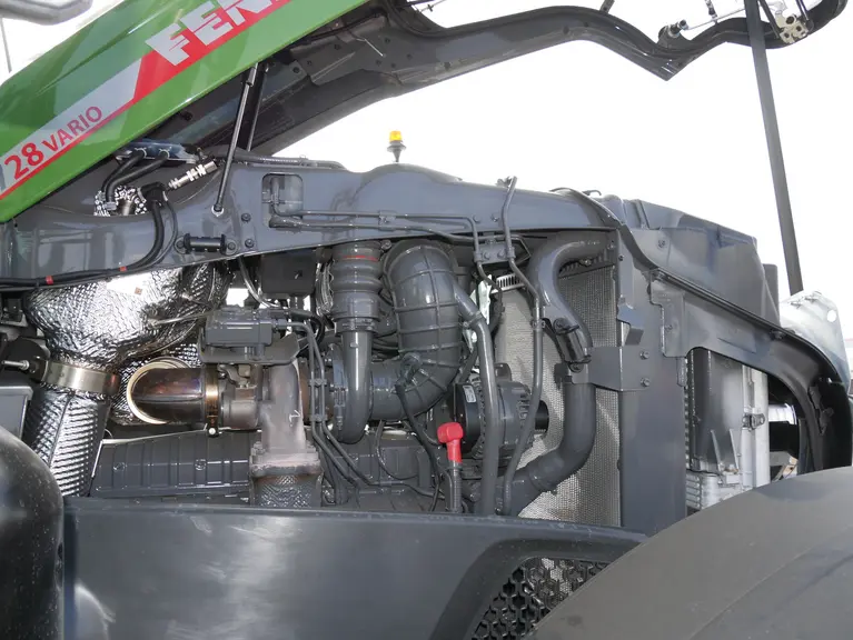 Moteur et radiateurs du Fendt 700 Vario Gen7