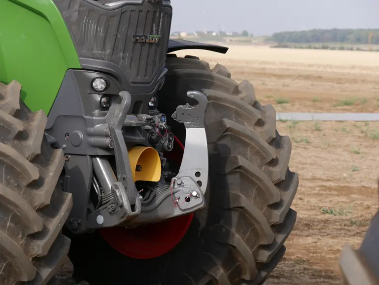 Relevage avant Fendt 700 Vario Gen7